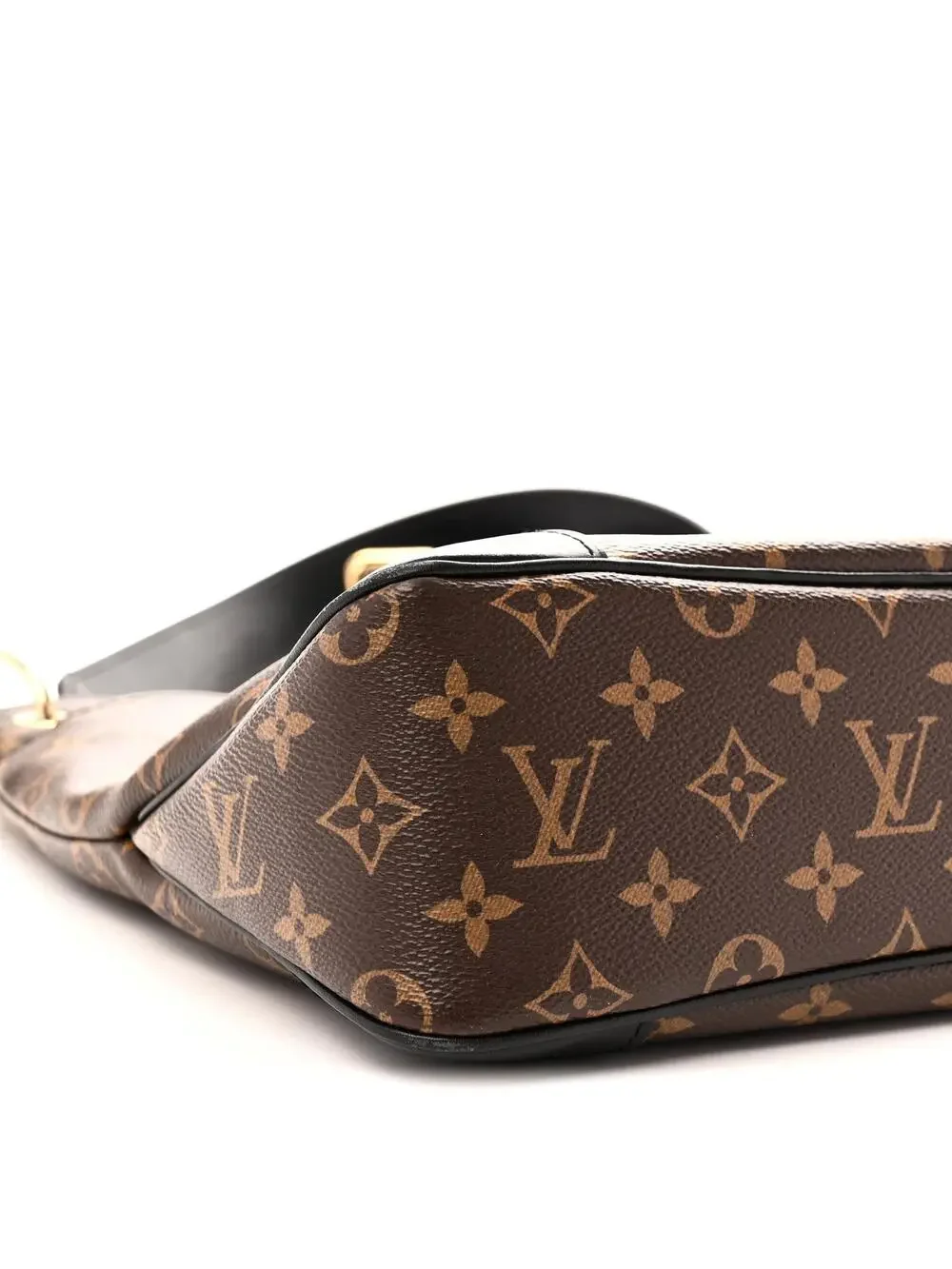 Louis Vuitton discover timeless
